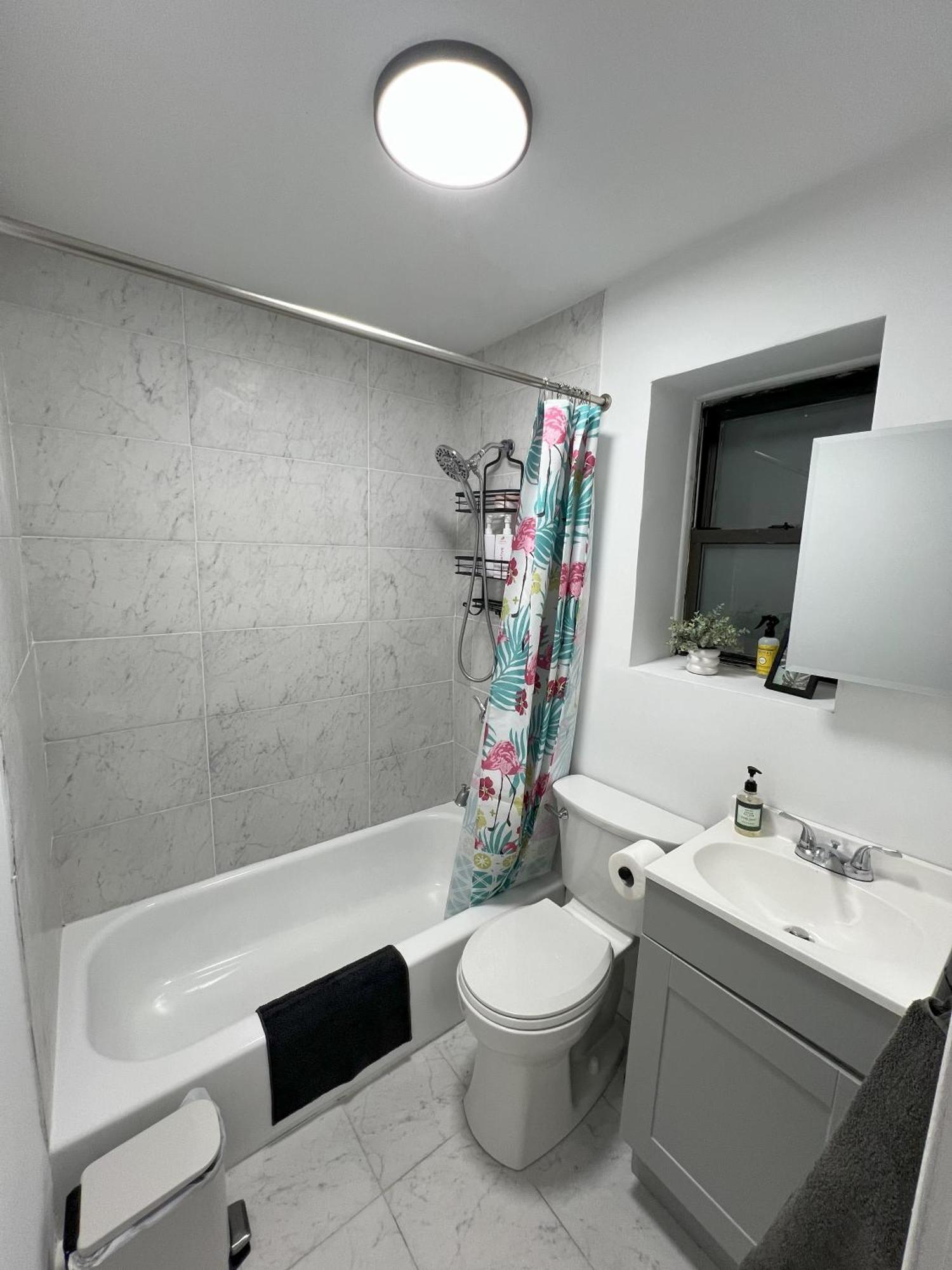 Heart Of Downtown Manhattan - Stylish One Bedroom Apartment In Vibrant Union Square 纽约 外观 照片